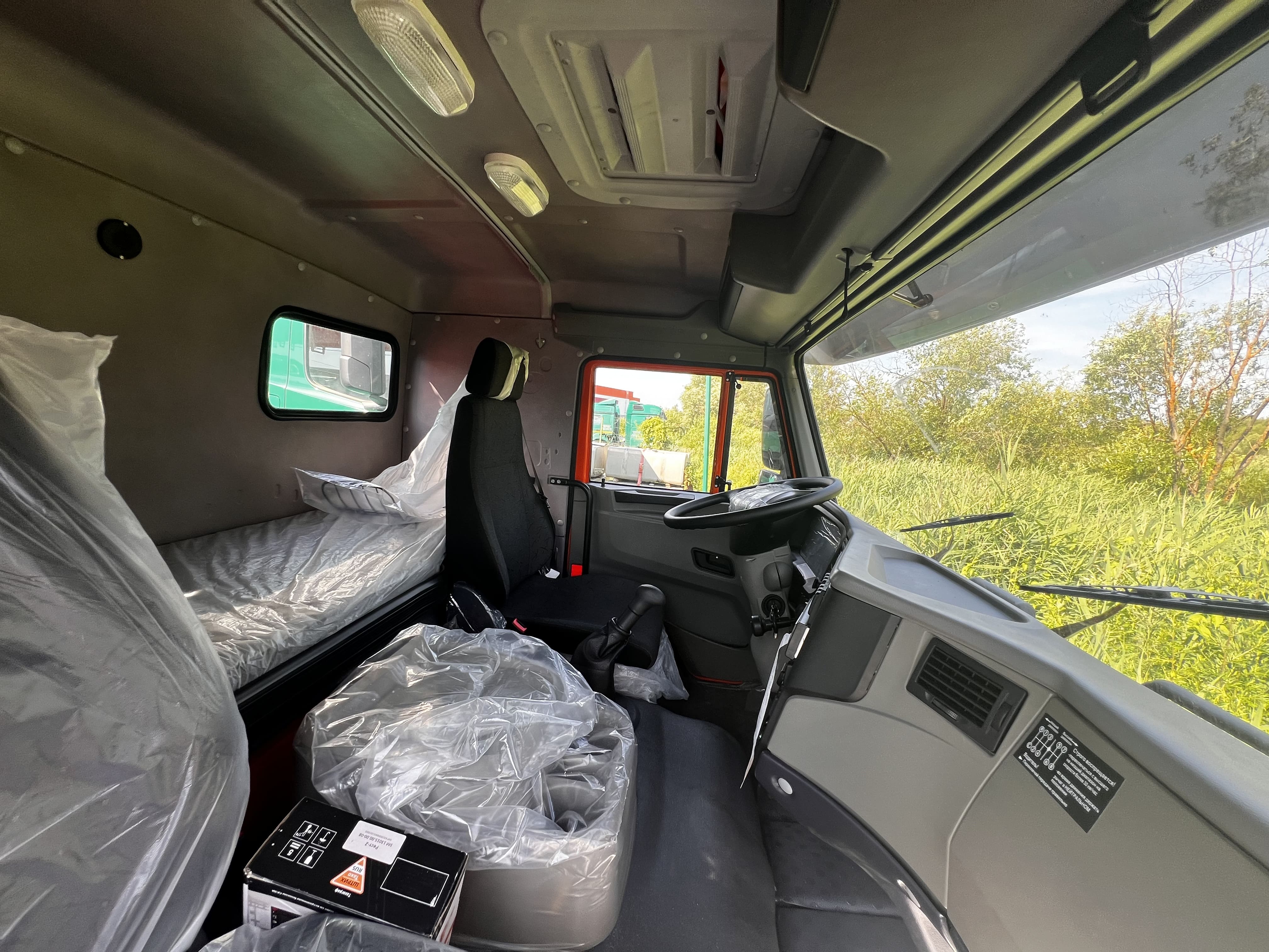 КАМАЗ 6590-120550-56(50) с КМУ Kanglim