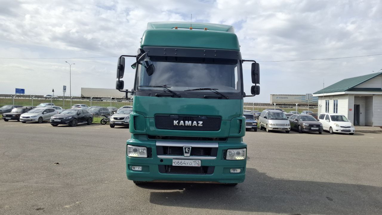 КАМАЗ 5490